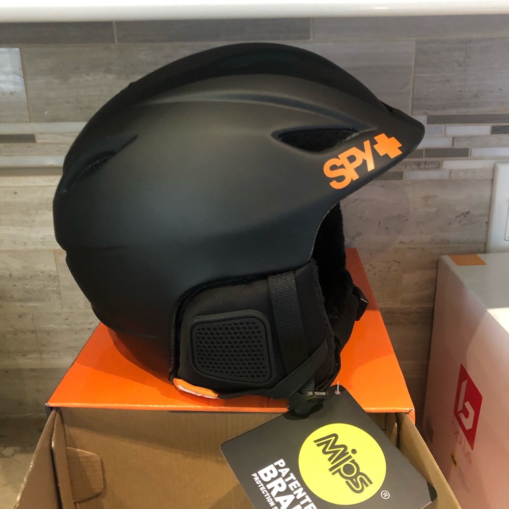 Spy +   Snow helmet l adult never used